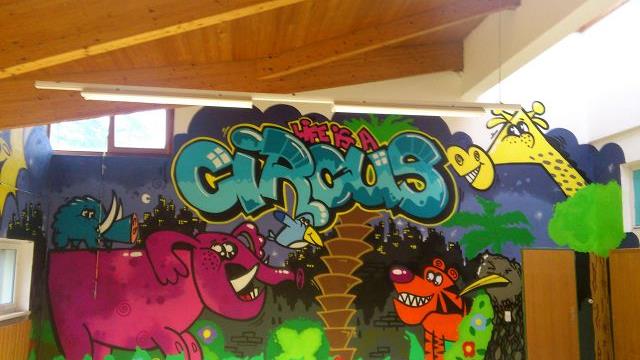 Neues Graffiti im Jugendzentrum Sunnseit